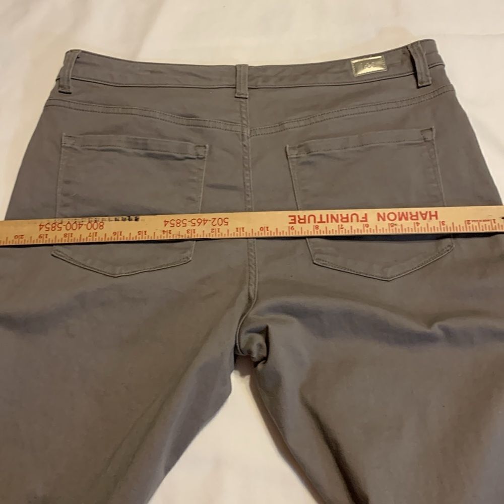 LEE Size 14 high rise relaxed fit straight leg instantly slims - Picture 7 of 9